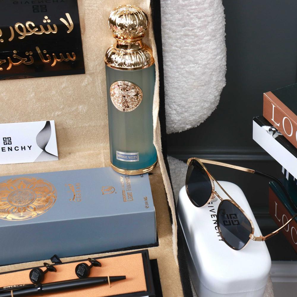 بوكس تخرج رجالي فخم ماركة جفنشي