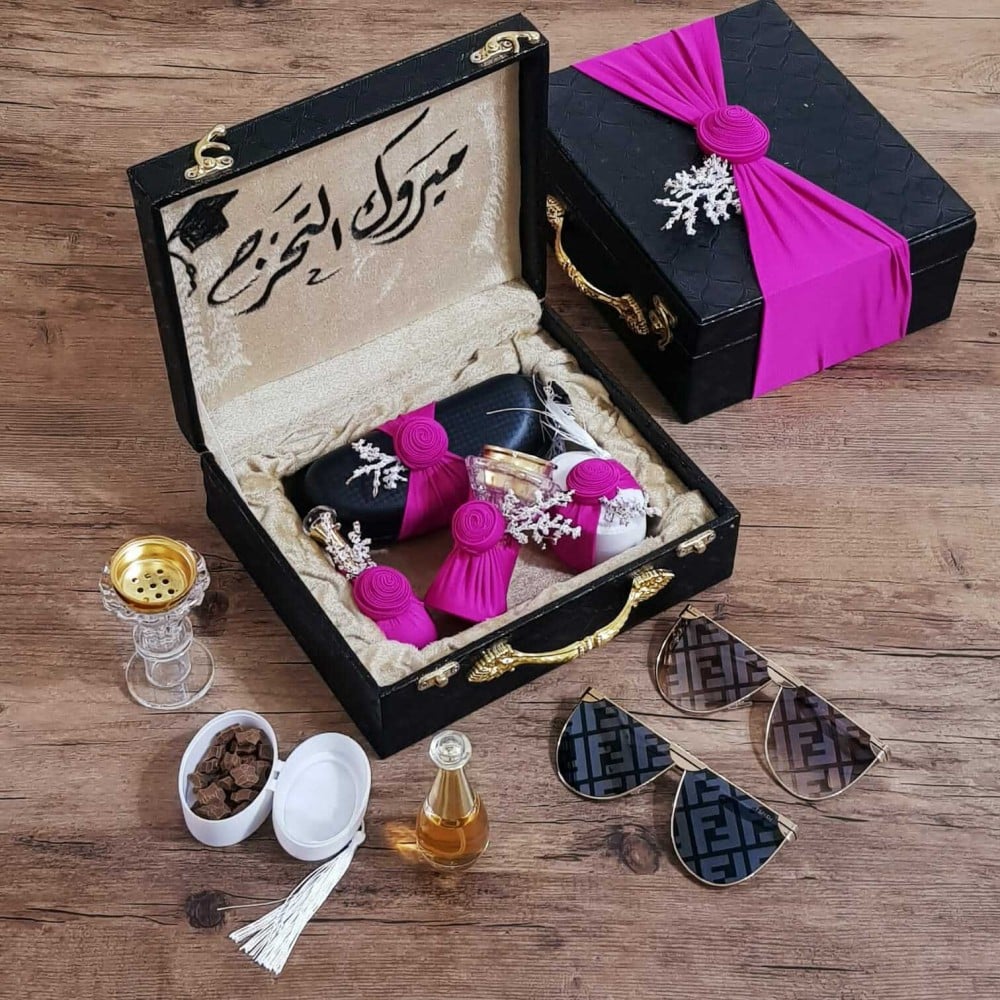 هدايا تخرج من الجامعة بنات