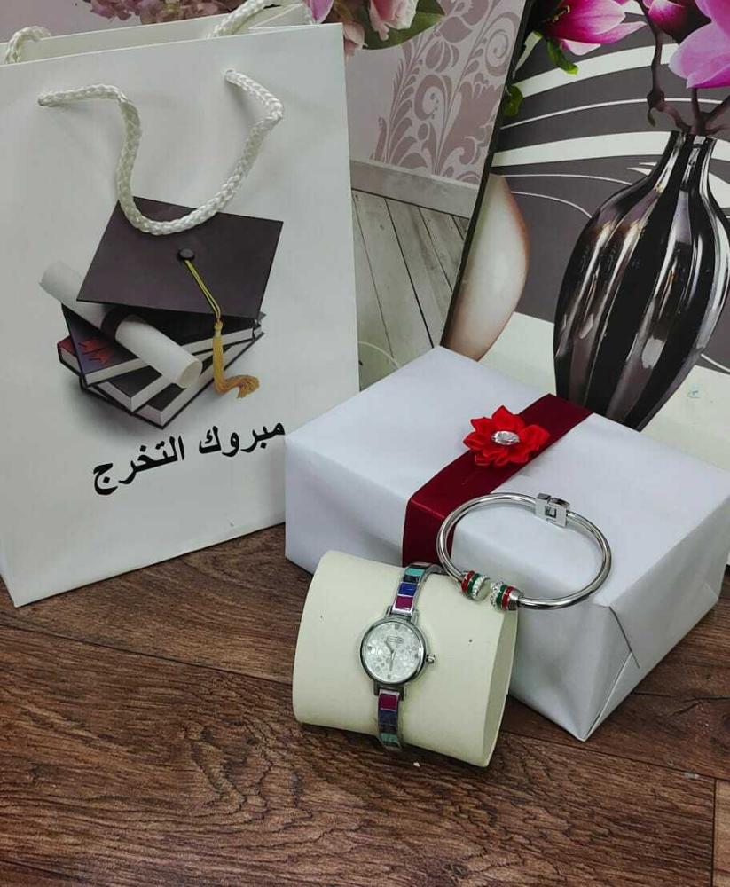 افكار هدايا التخرج من الجامعه للبنات الكبار والنساء