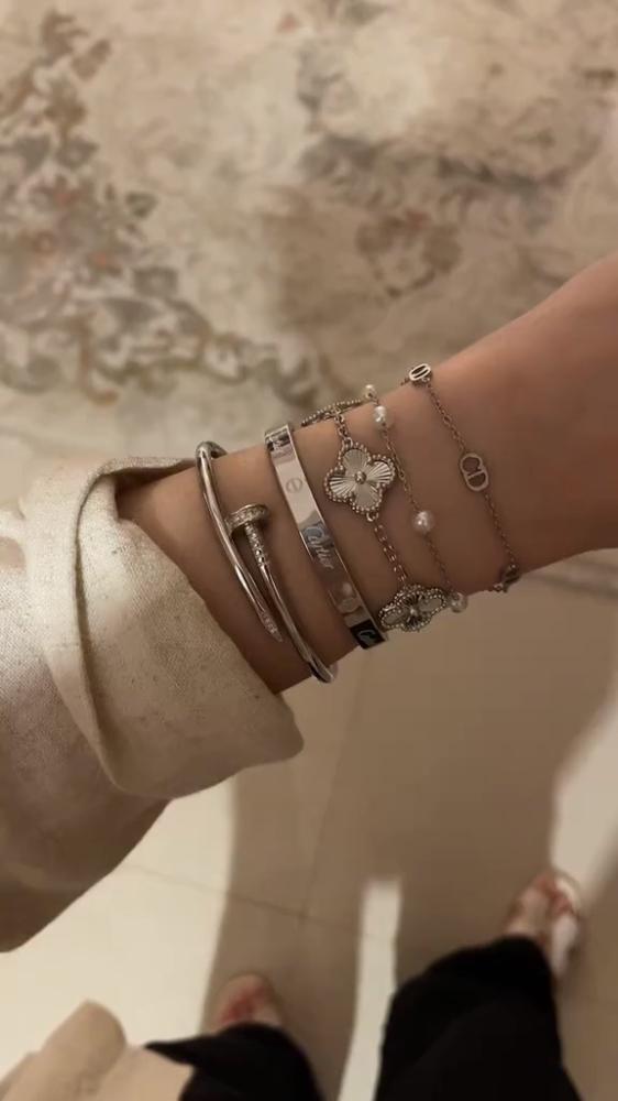 بكج أساور ماركات فضية