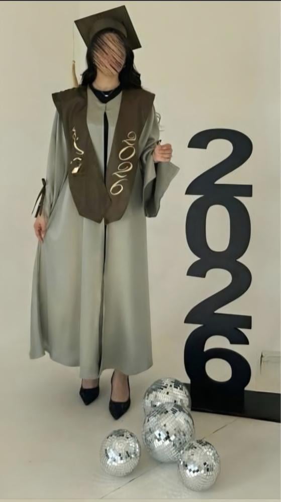 عبايات تخرج 2026