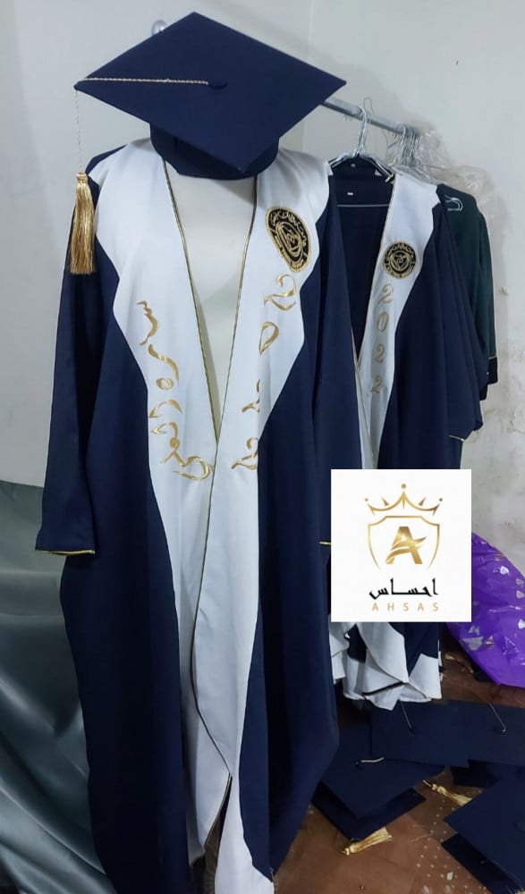 عبايات تخرج 2026متجر احساس