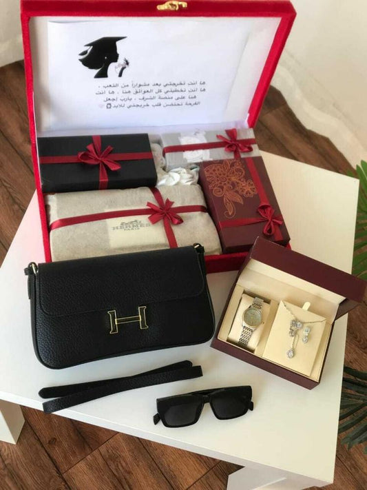 هدية تخرج من الجامعة لأختي