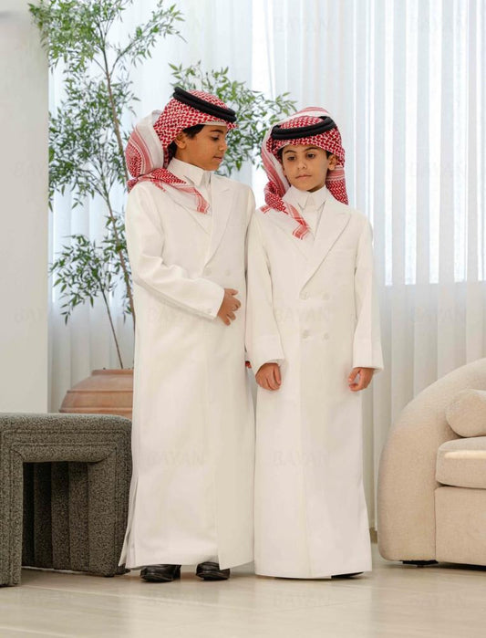 ثوب + دقلة ملكي أوف وايت