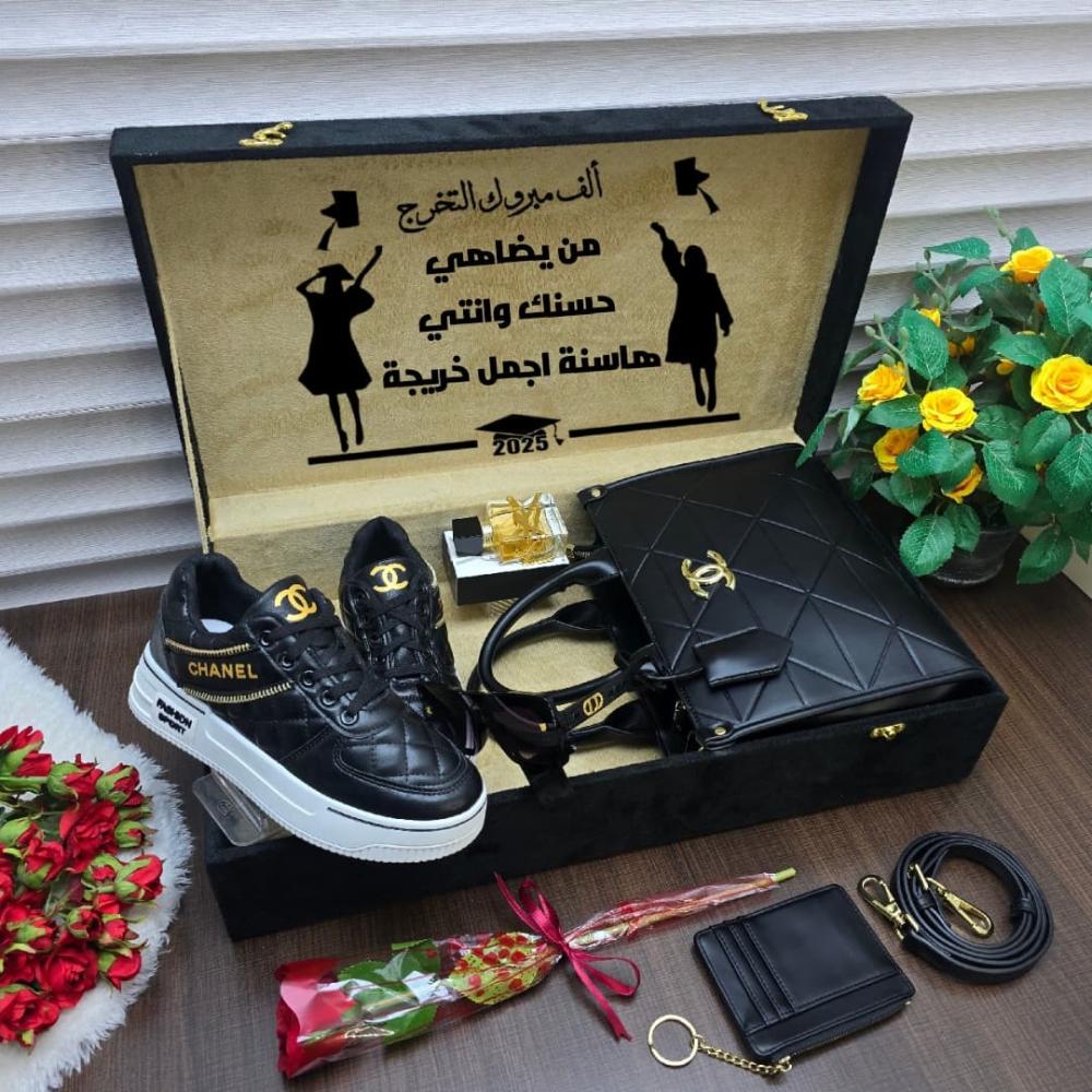 بوكس تخرج نسائي شنطة شانيل وشوز شانيل