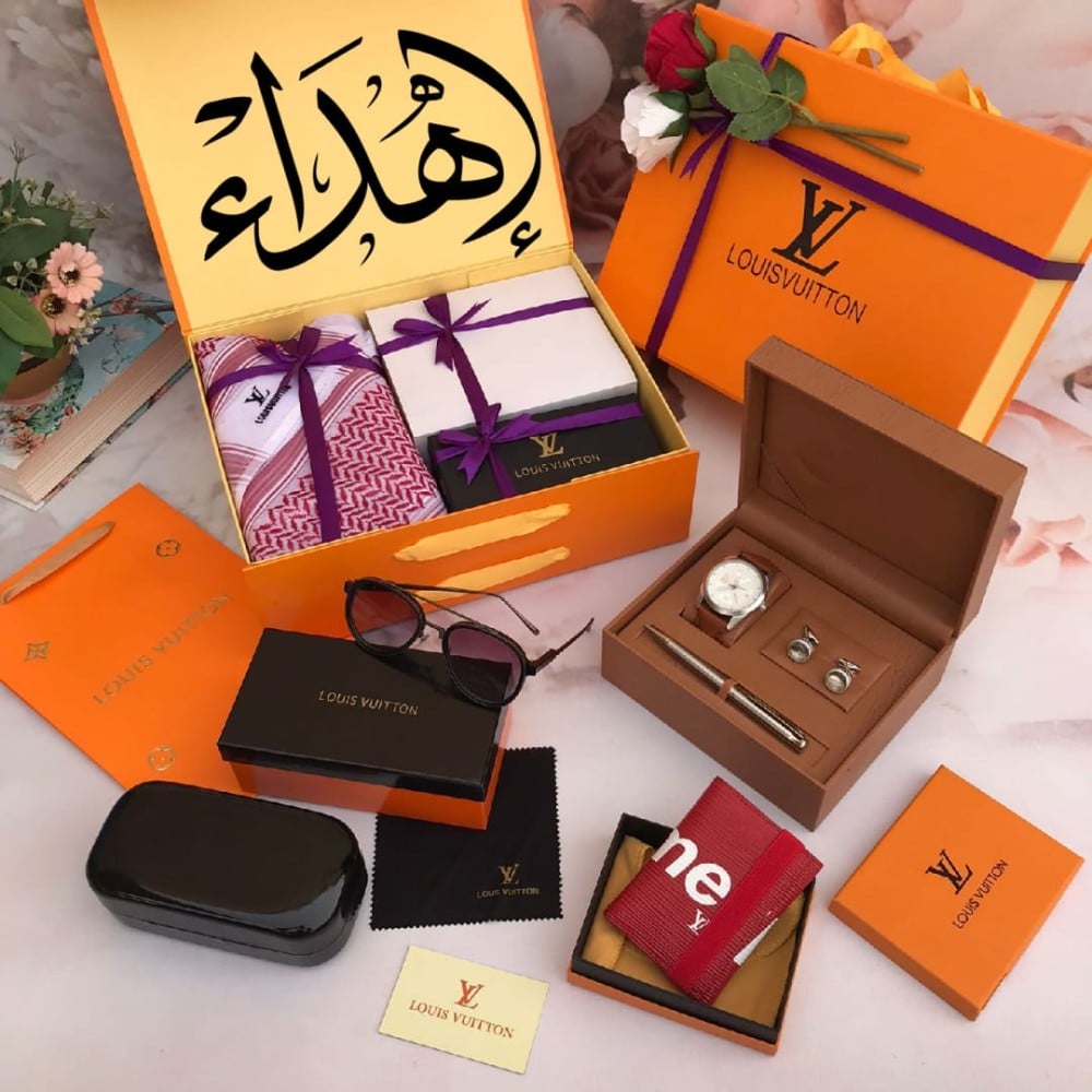 بوكسات هدايا تخرج رجالية 2024