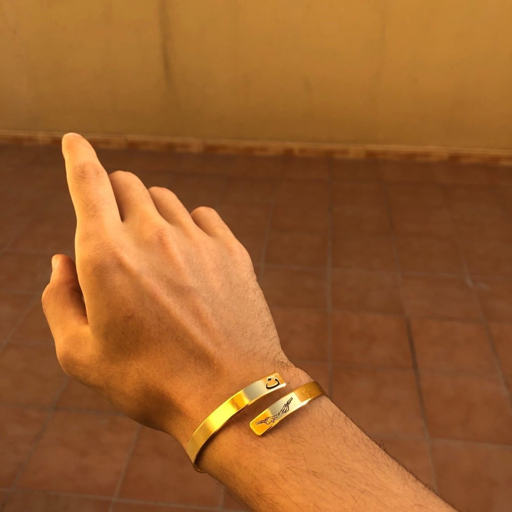سواره بحفر ماسكين يد بعض